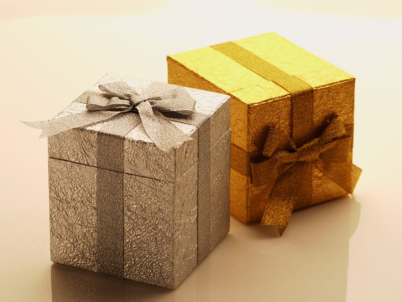 Quà Biếu Người Lớn Khám Phá Nghệ Thuật Tặng Quà