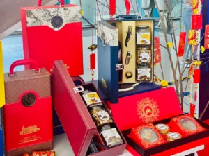 Bí Quyết Chọn Set Quà Tết Ý Nghĩa và Độc Đáo 2025