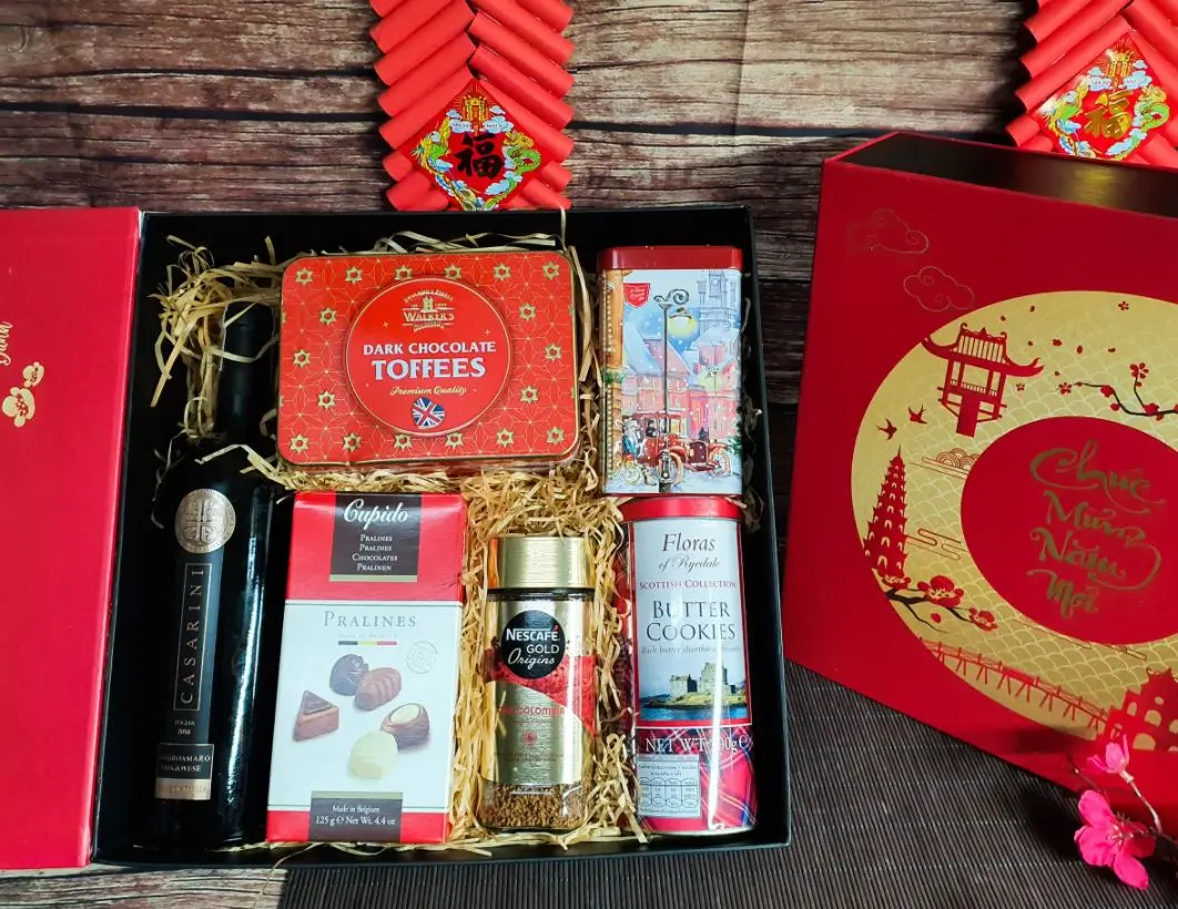 Công ty tặng quà Tết cho nhân viên: Ý nghĩa – lợi ích 2025