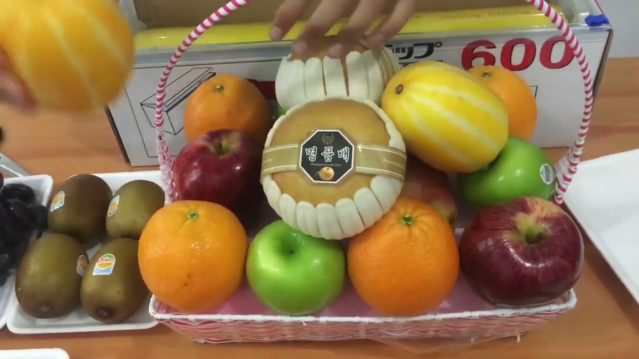 Giỏ quà biếu : Quà Biếu Ý Nghĩa và Ấn Tượng năm 2024 Giỏ quà biếu : Quà Biếu Ý Nghĩa và Ấn Tượng năm 2024