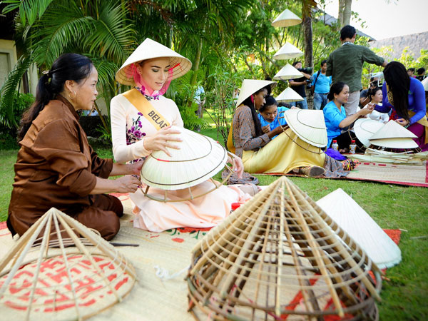 Những món quà lưu niệm ý nghĩa cho du khách 2025